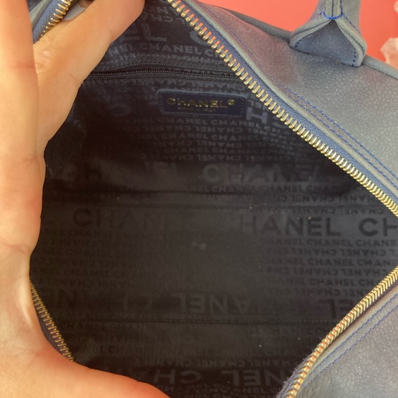 🚫SOLD🚫Chanel Around Suede Boston Bag - Picture 8 of 10